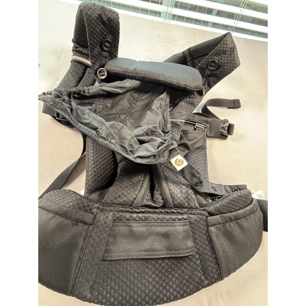 Ergobaby - Picture 4 of 12